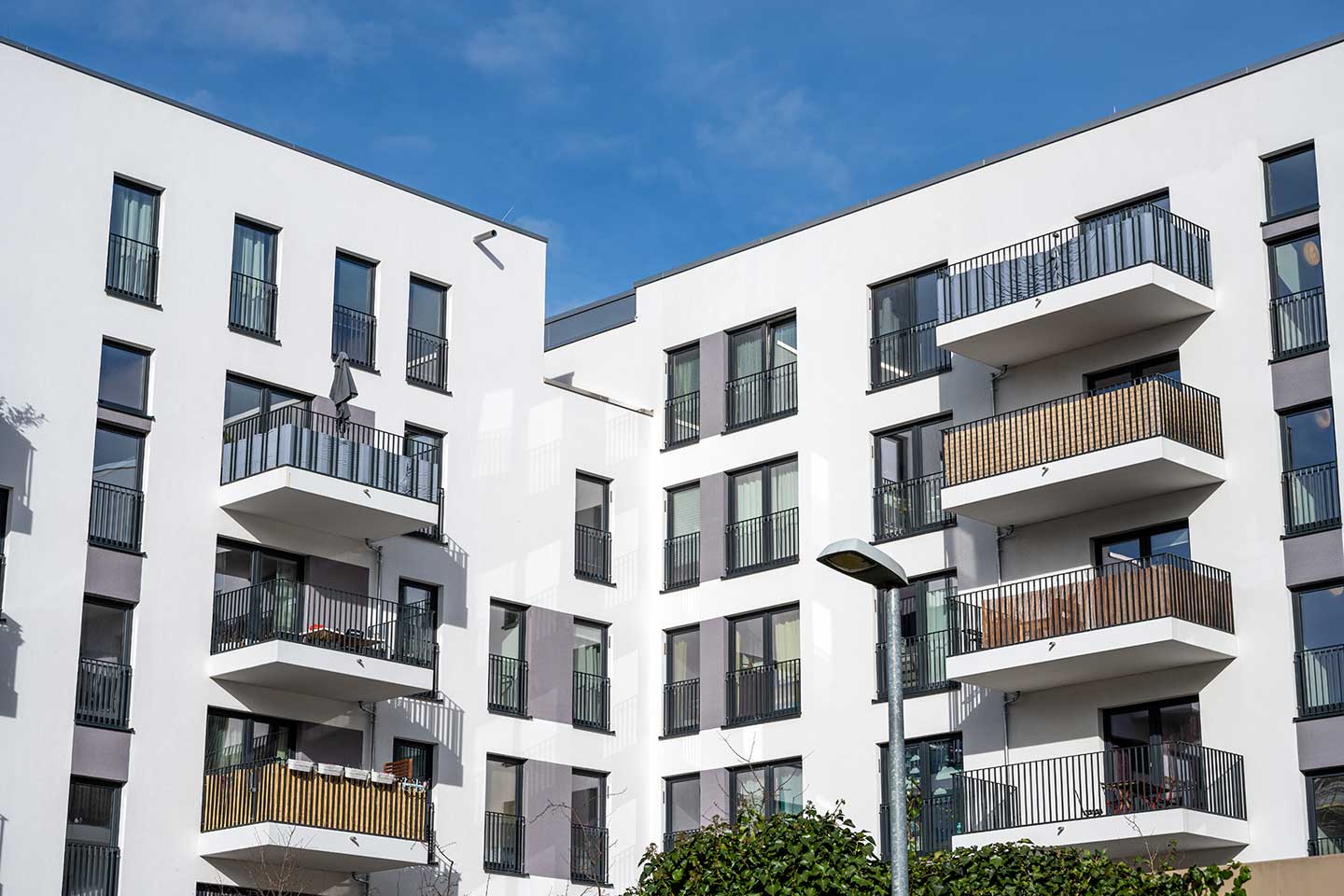 Piso en Edificio con Servicios de Conserjería